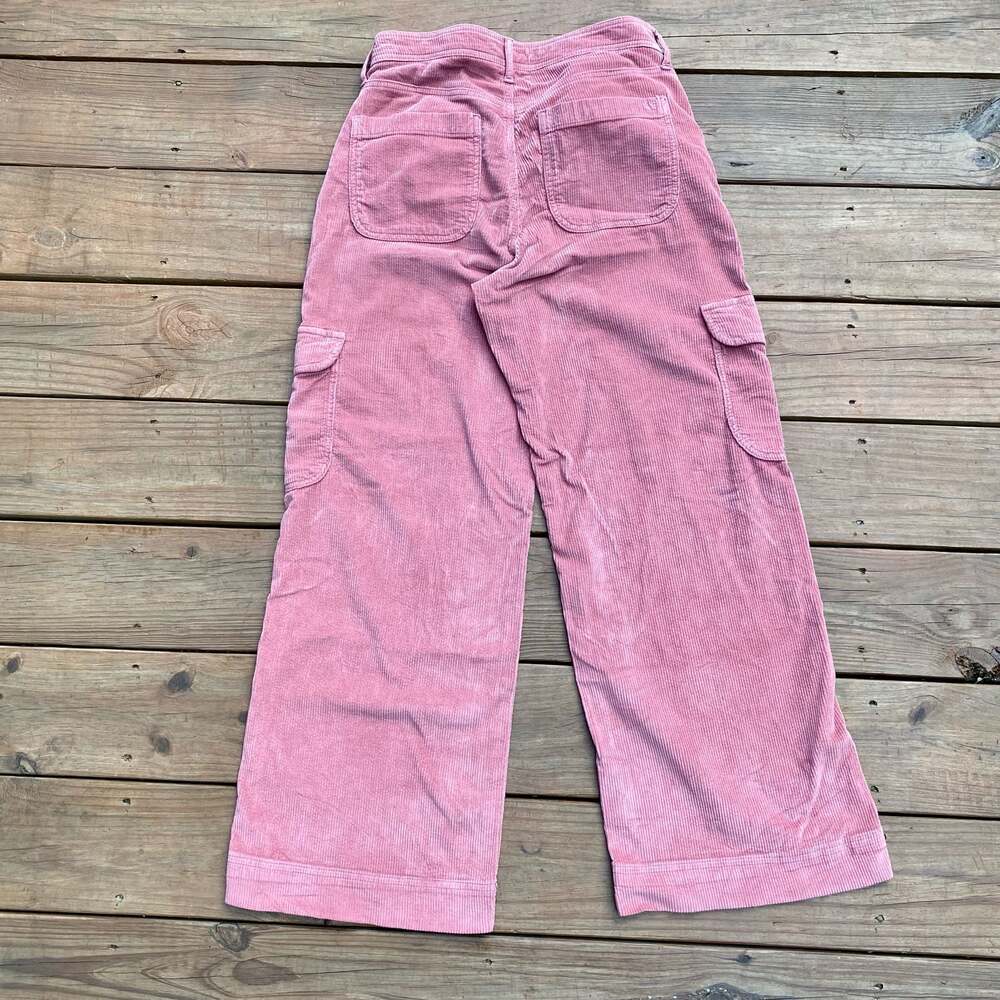 American Eagle Super High-Rise Baggy Wide Leg Corduroy Cargo Pants 8 Short - Picture 3 of 9